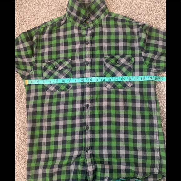 Plaid Checkered Flannel Shirt - Picture 5 of 6